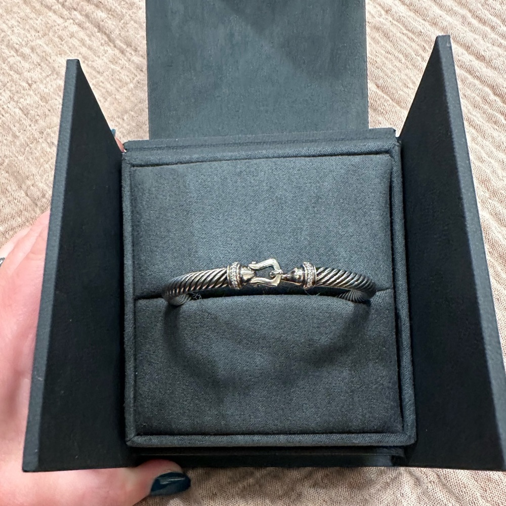 David Yurman 5mm buckle Bangle- Small